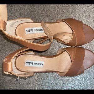 Steve Madden Small Wedge Sandals